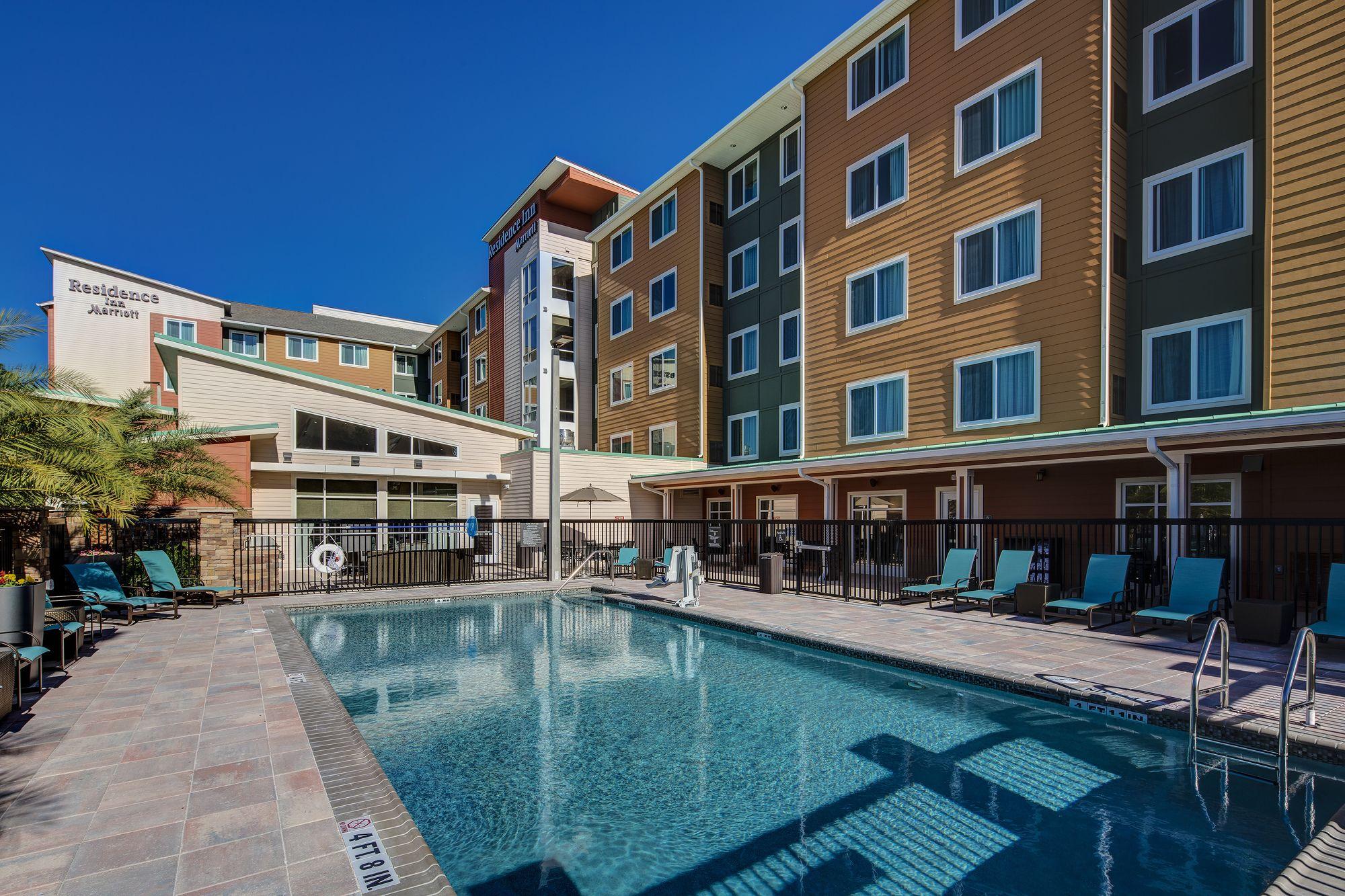 Residence Inn By Marriott Jacksonville South Bartram Park Bagian luar foto